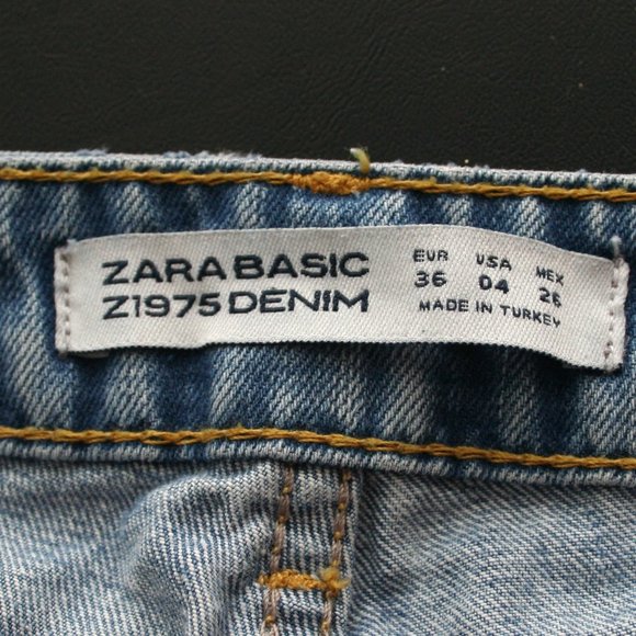 ZARA Basic Bleached Destroyed Raw Ragged Hem Ankle Jeans Size 4 Use Measurements - Picture 3 of 3